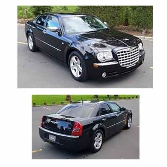 Picture of 2009 Chrysler 300C Auto
