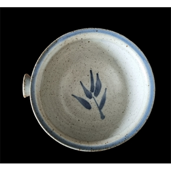 Picture of Bowl with Handle