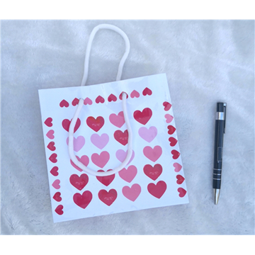 Picture of Heart & dots double side printed design paper shopping bags - small - 130 bags for T$260