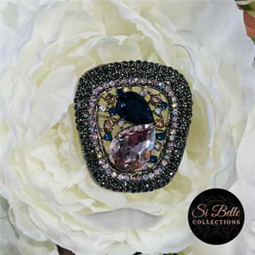 Picture of Si Belle Collections - Nod to the Past Brooch - Delivery Included