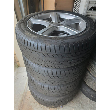 Picture of TYRES & ALLOYS Set of 4